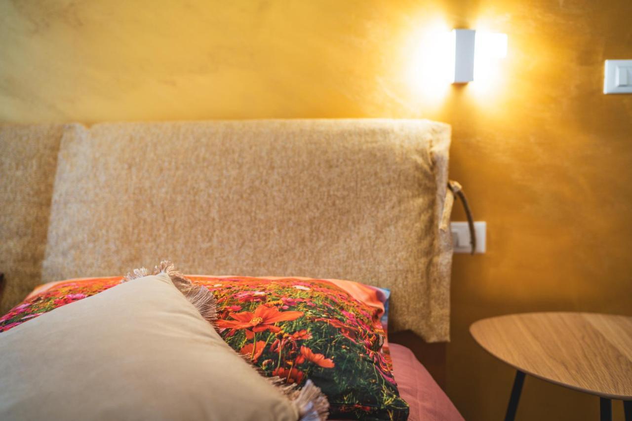 San Giusto Elegante Bilocale Con Balcone E Vista Apartman Trieszt Kültér fotó