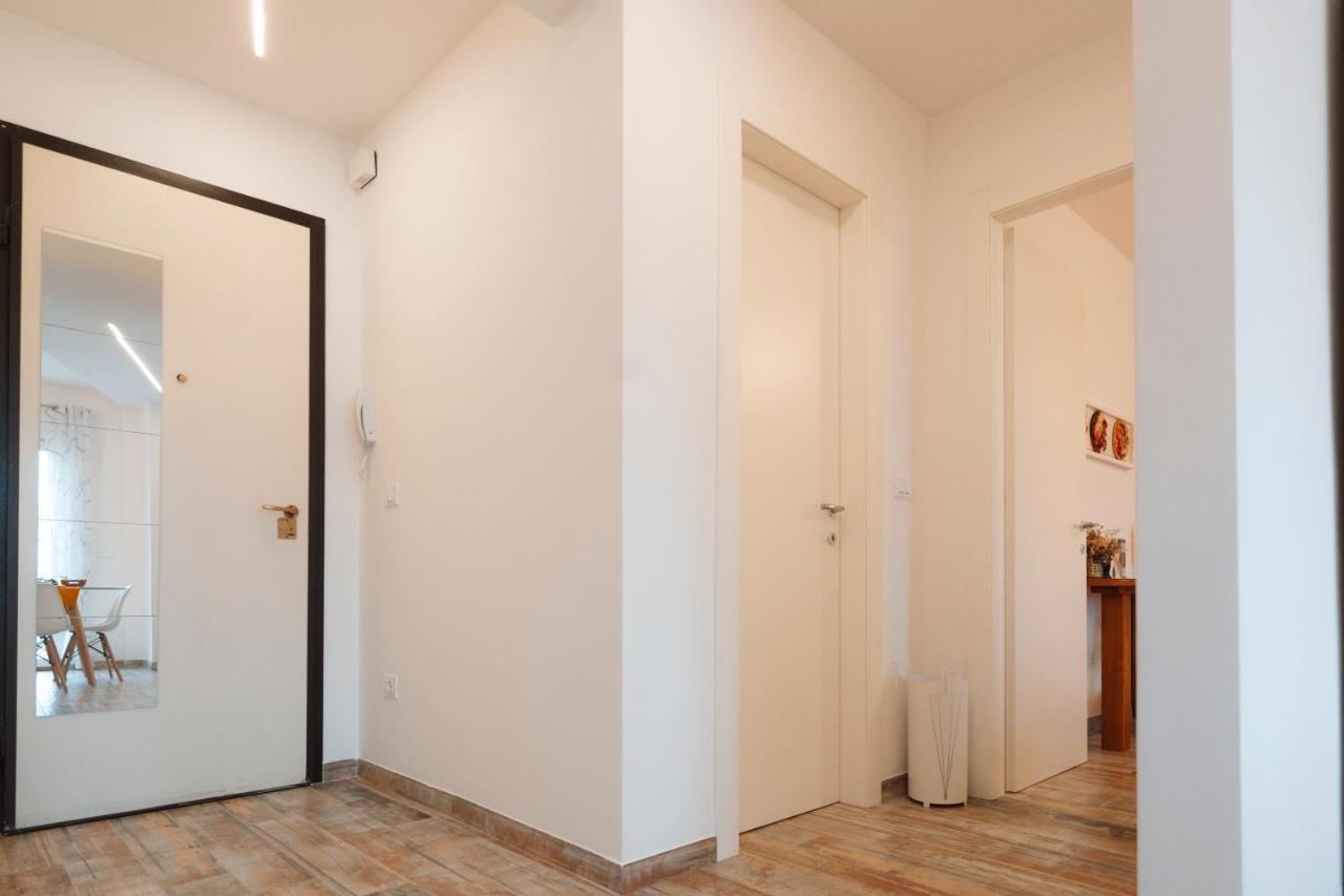 San Giusto Elegante Bilocale Con Balcone E Vista Apartman Trieszt Kültér fotó