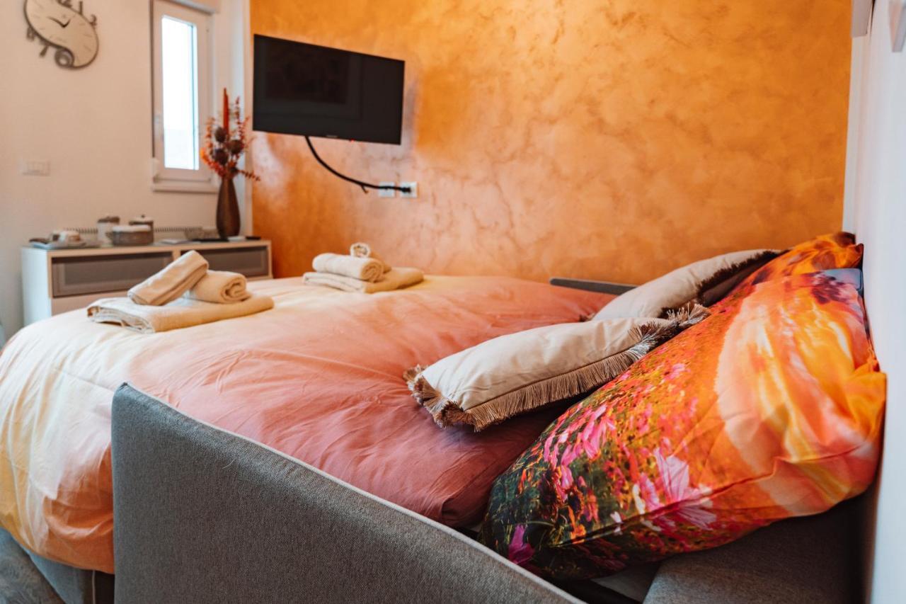 San Giusto Elegante Bilocale Con Balcone E Vista Apartman Trieszt Kültér fotó